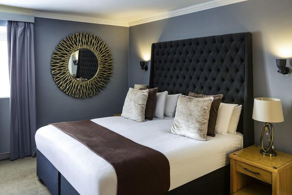 Barons Court Hotel Walsall Kültér fotó