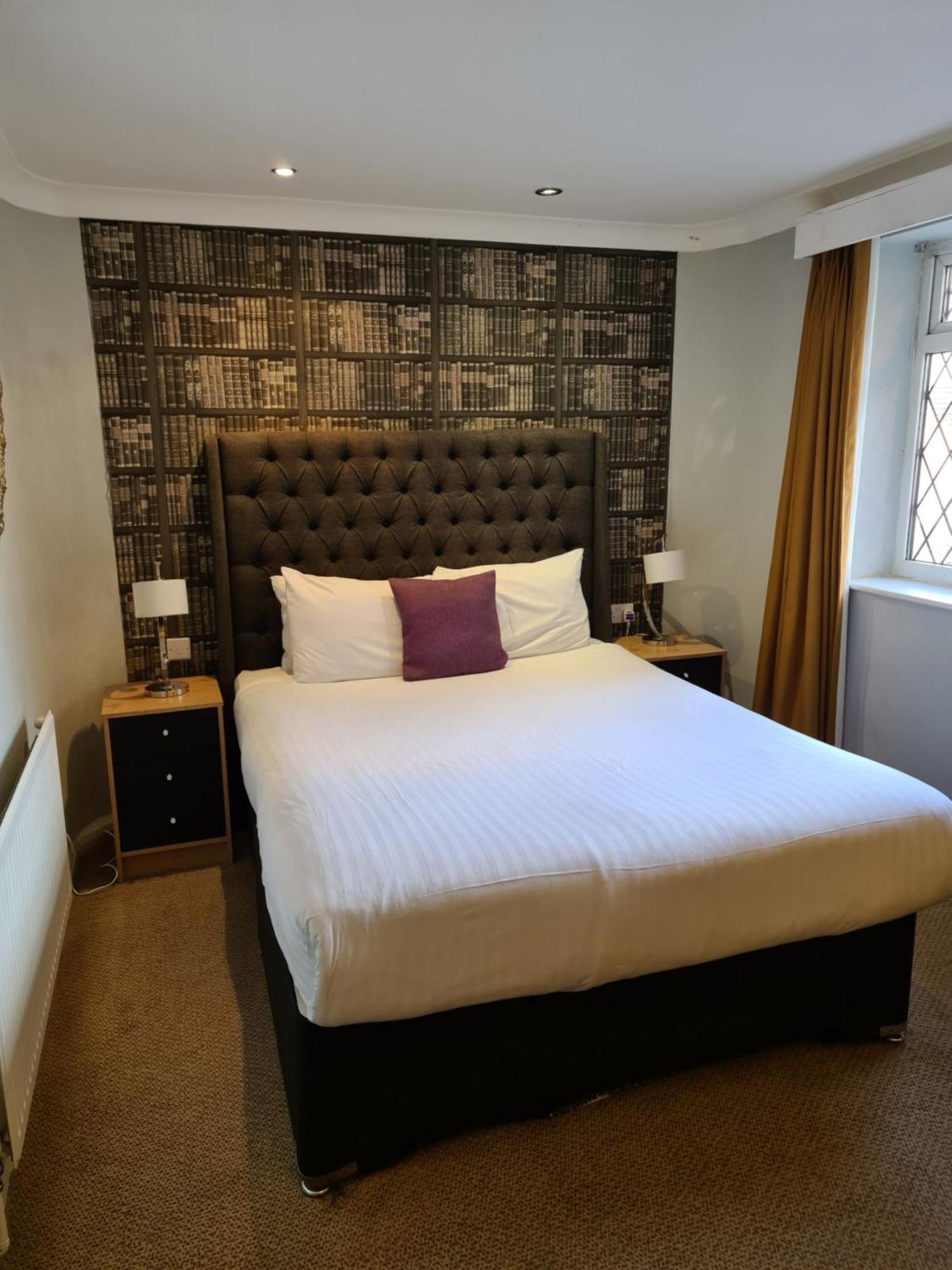 Barons Court Hotel Walsall Kültér fotó