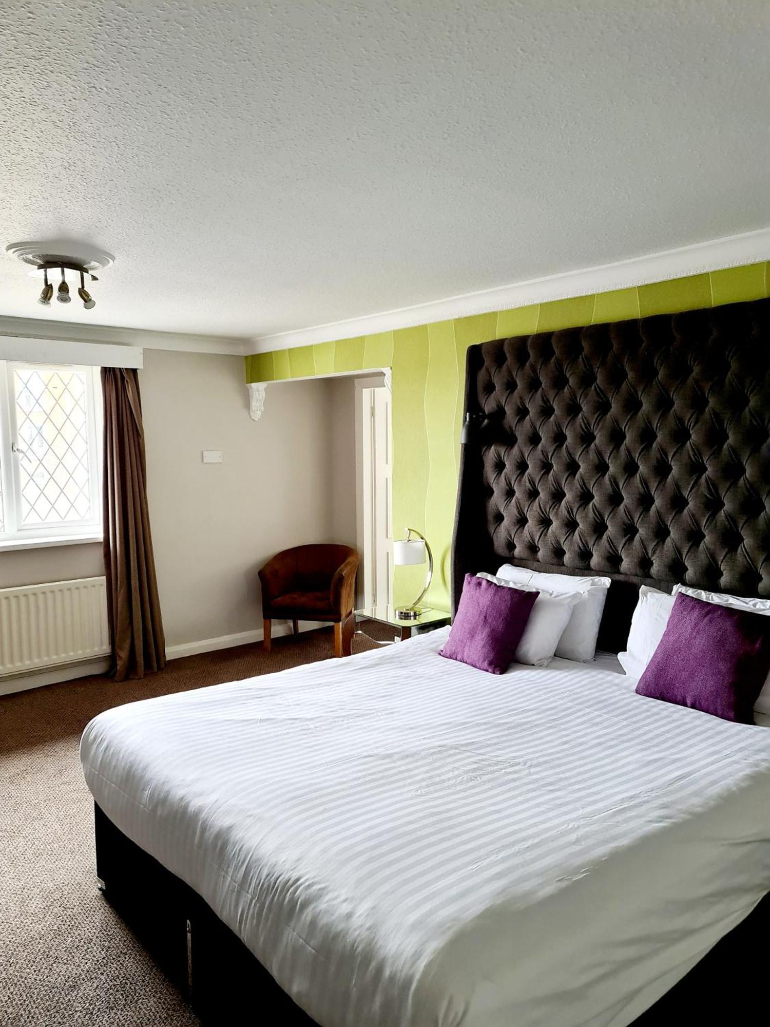 Barons Court Hotel Walsall Kültér fotó